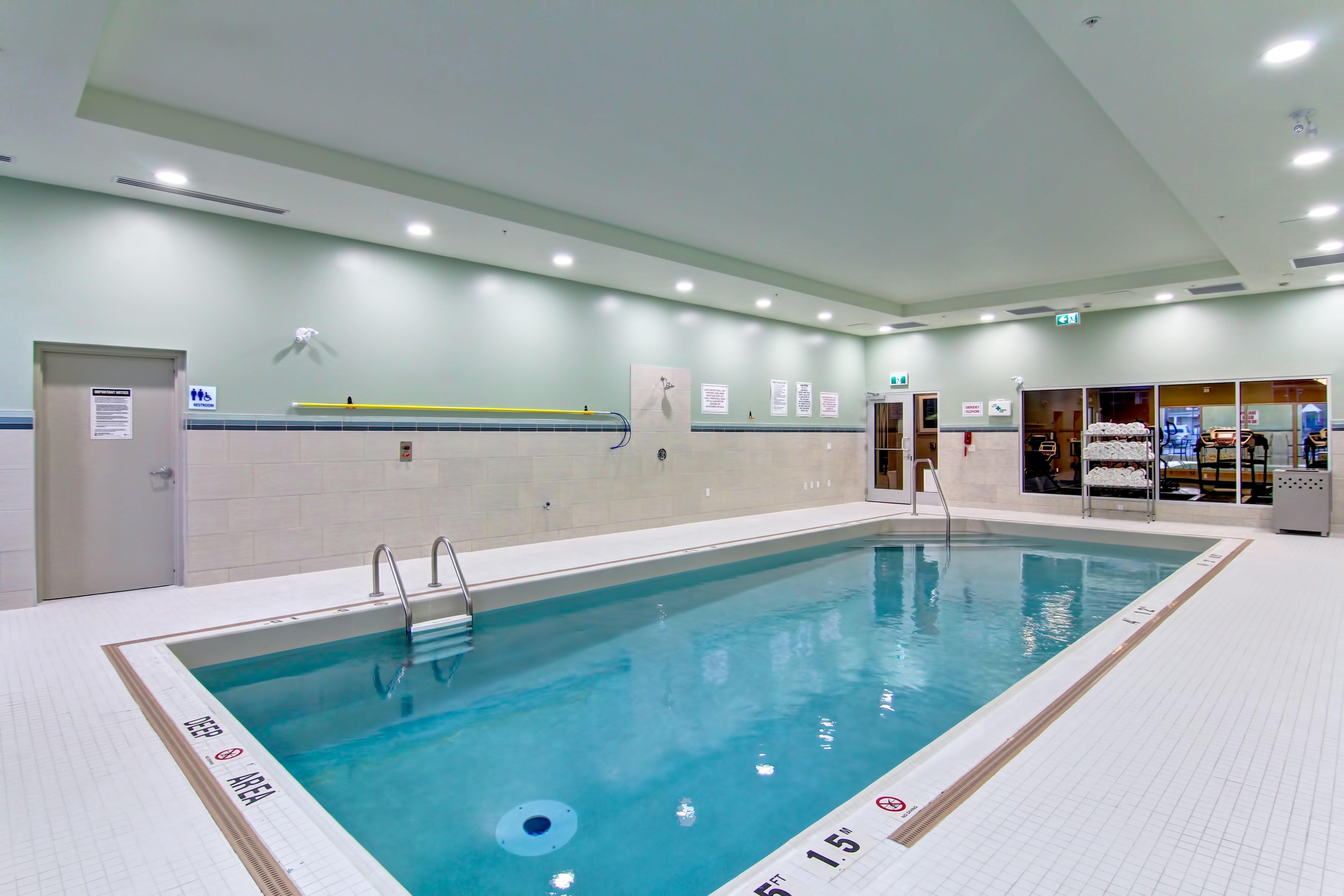Holiday Inn Express & Suites Oshawa Downtown - Toronto Area By Ihg Ngoại thất bức ảnh