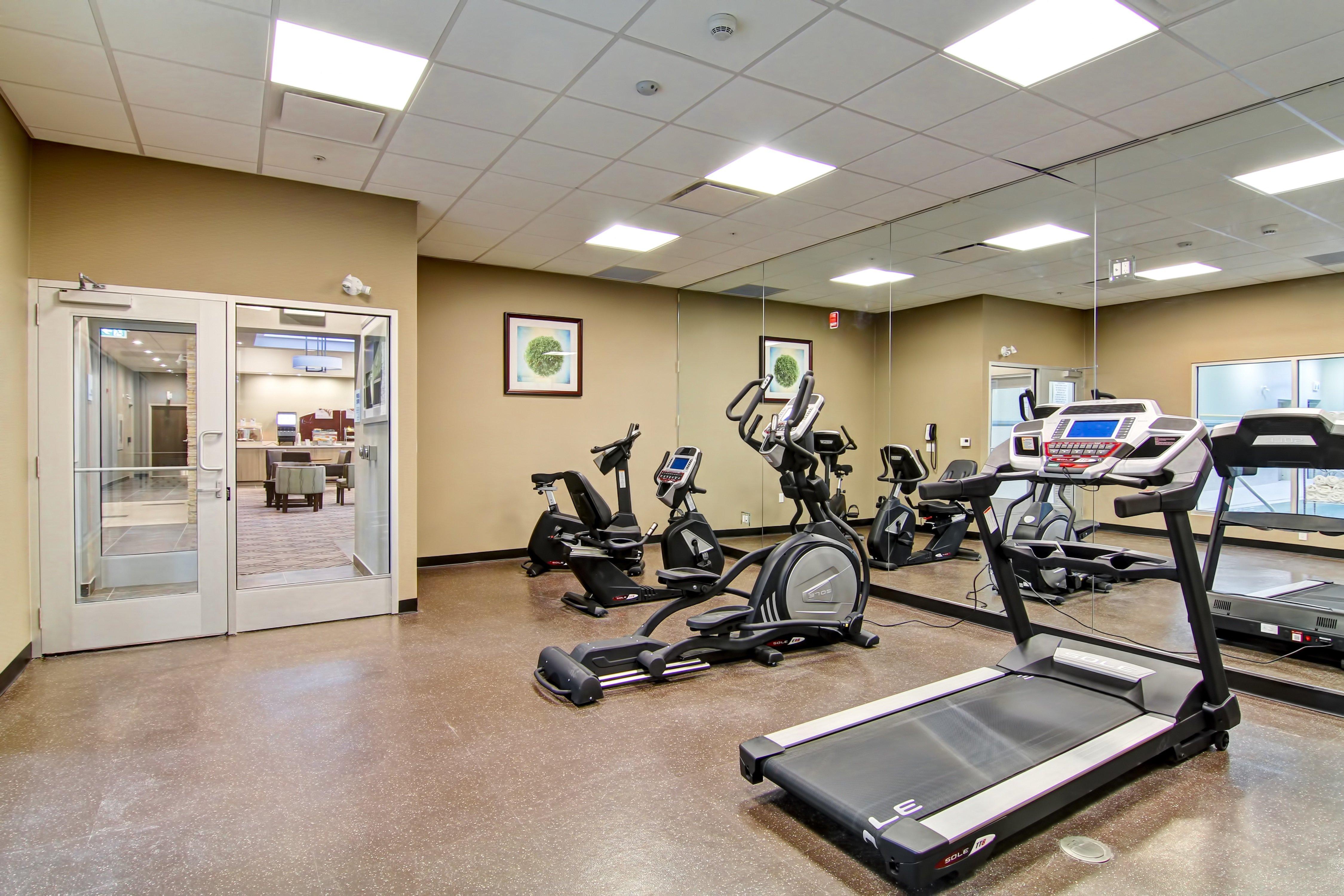 Holiday Inn Express & Suites Oshawa Downtown - Toronto Area By Ihg Ngoại thất bức ảnh